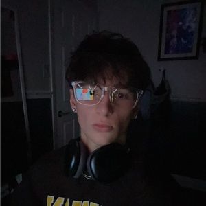 Meet your Posher, Samuel